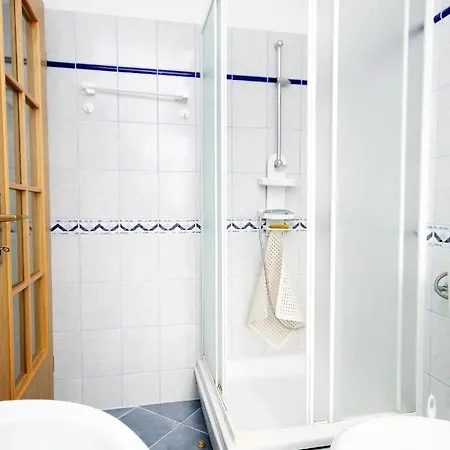 - Diklo 5880c Apartman *